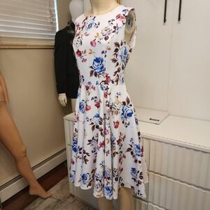 S White Floral Sleeveless Peplum Dress, Size Small
